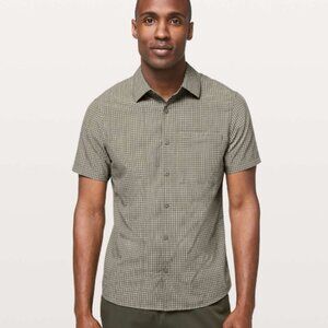 NWT - Men's Lululemon Grid Light Short Sleeve Button Down Shirt - Size XXL - Sag